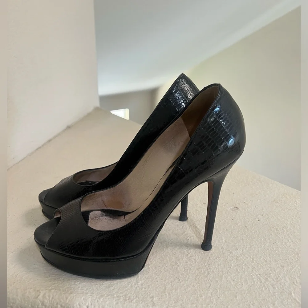 Jimmy Choo Black Python Leather Open toes‎ heels Pumps . Size 37.5 US 7.5